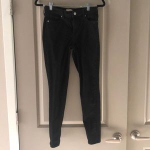 GAP True Skinny Jeans in black